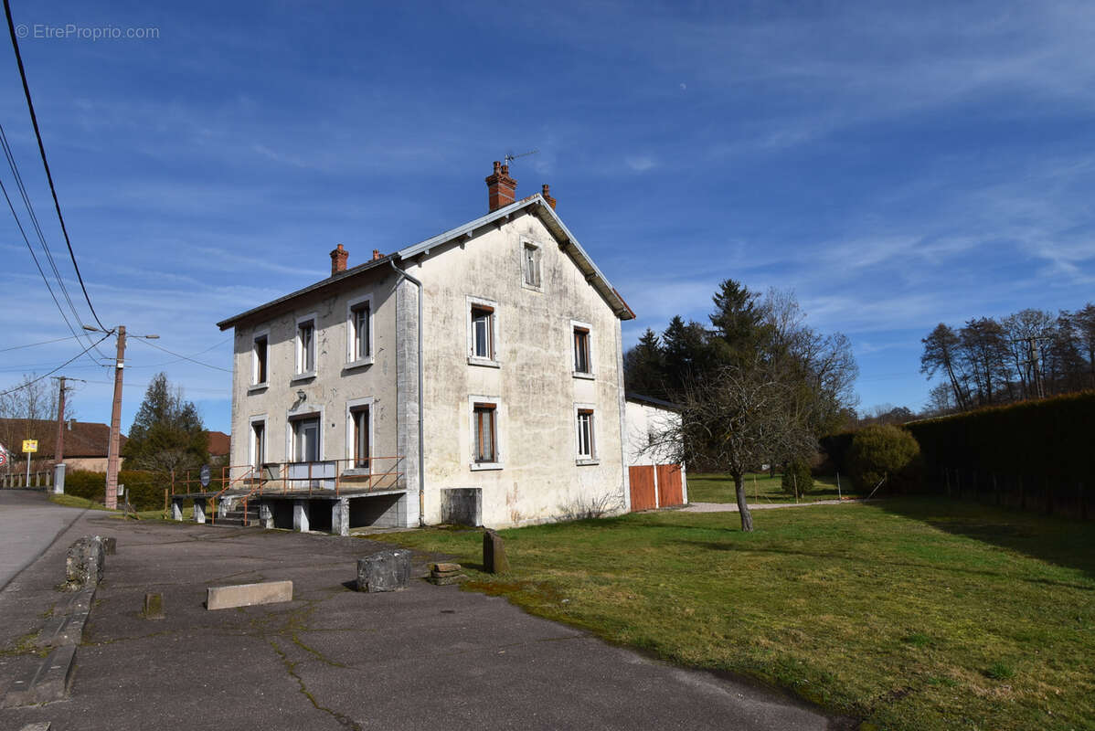 Maison à MAGNONCOURT