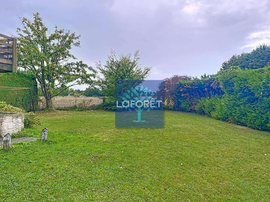 Maison à VIEUX-CONDE