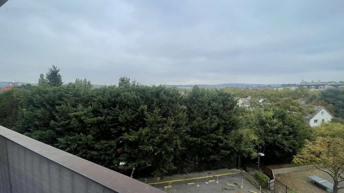 Appartement à LES MUREAUX