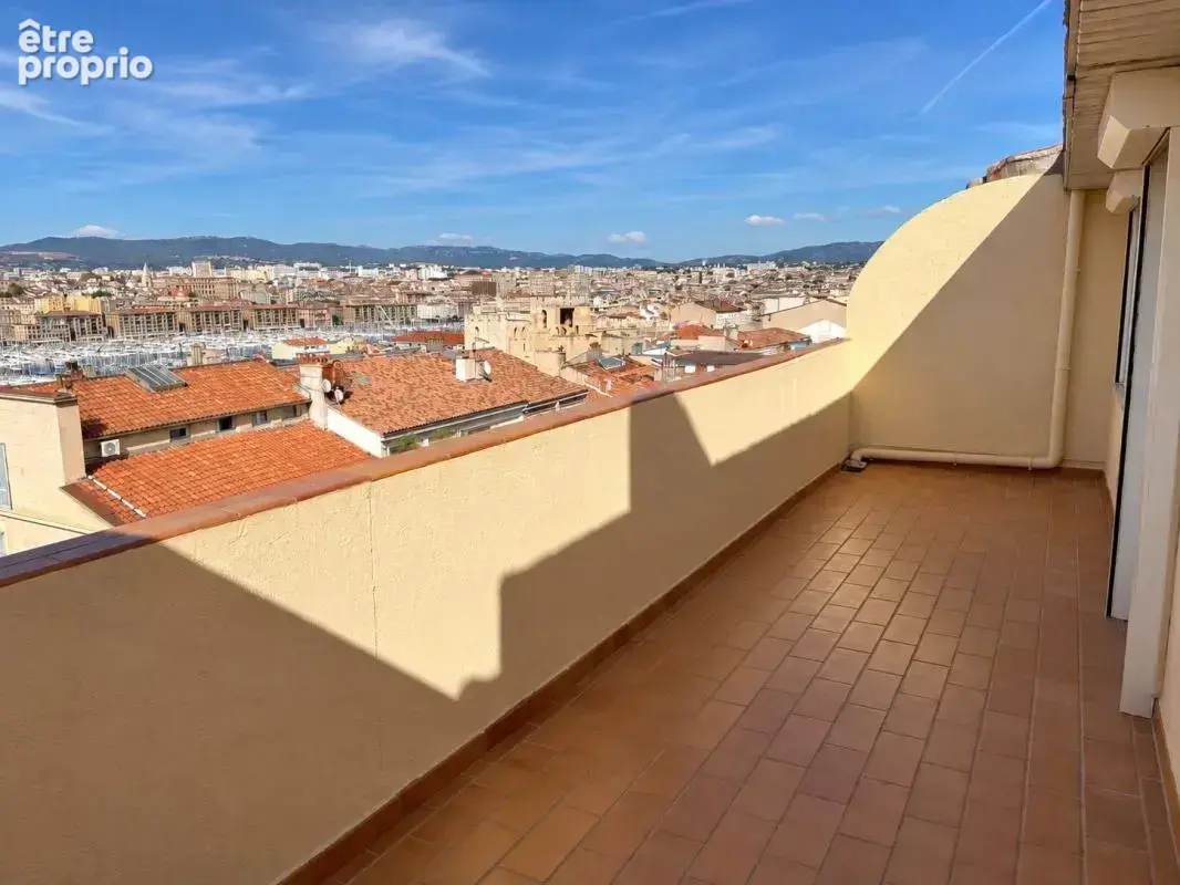 Appartement t3/4 marseille 13007 – dernier étage – vue mer panoramique – terrasse et balcons - photo 20