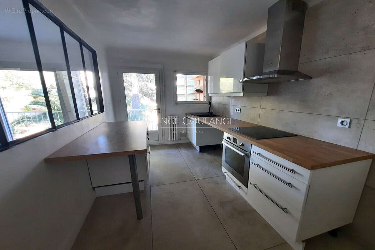 Appartement 71 m² à Toulon  - photo 3
