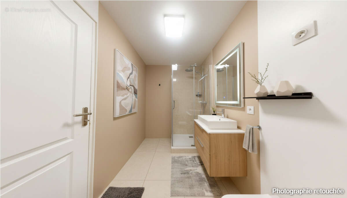 Appartement à LA GARENNE-COLOMBES