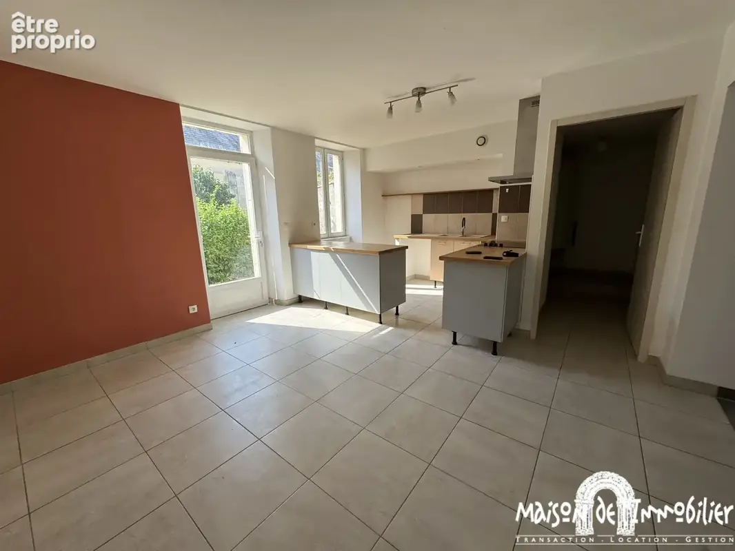 A vendre à VAL-DE-COGNAC - Ensemble immobilier de deux logements - photo 3