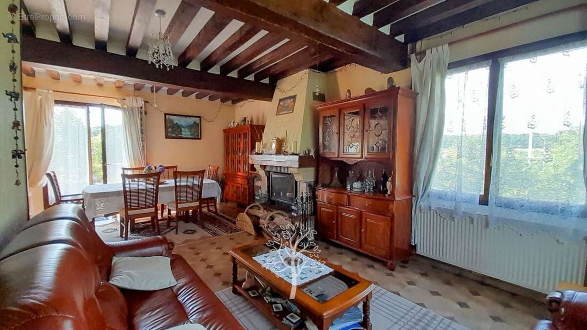 Maison à BEAUBEC-LA-ROSIERE