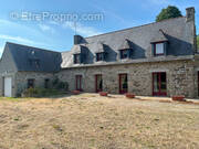 Maison à PLOUNEVEZ-QUINTIN