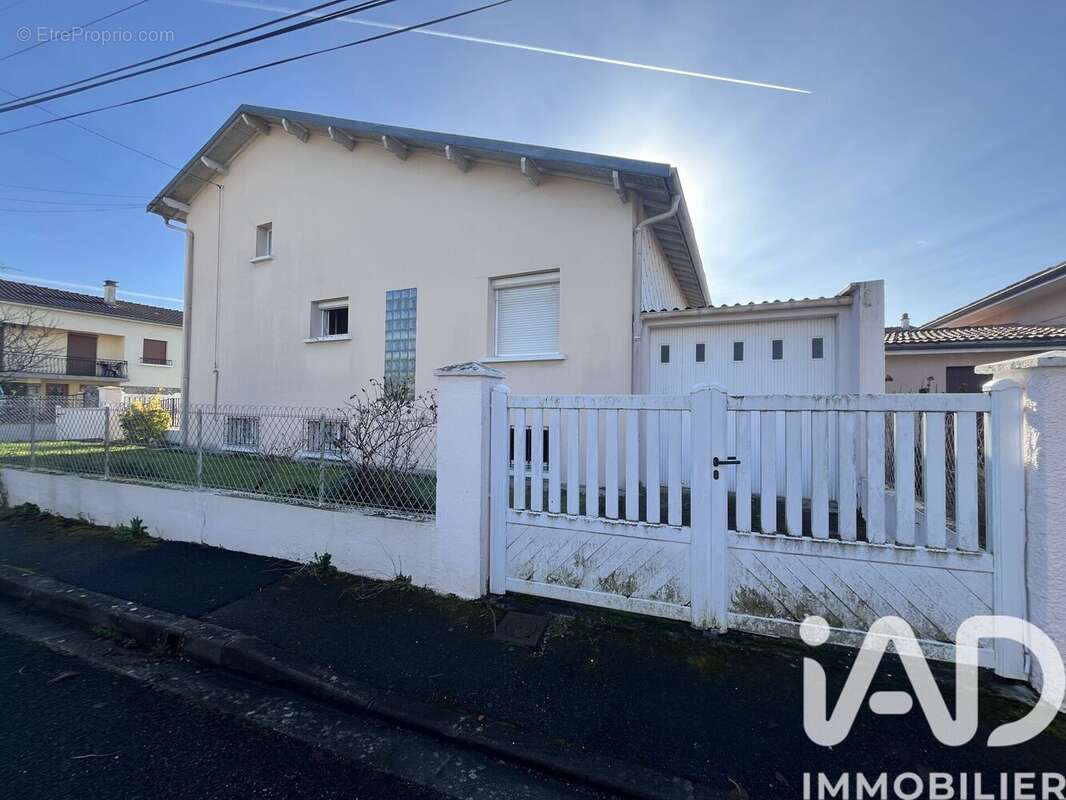 Photo 2 - Maison à TARBES