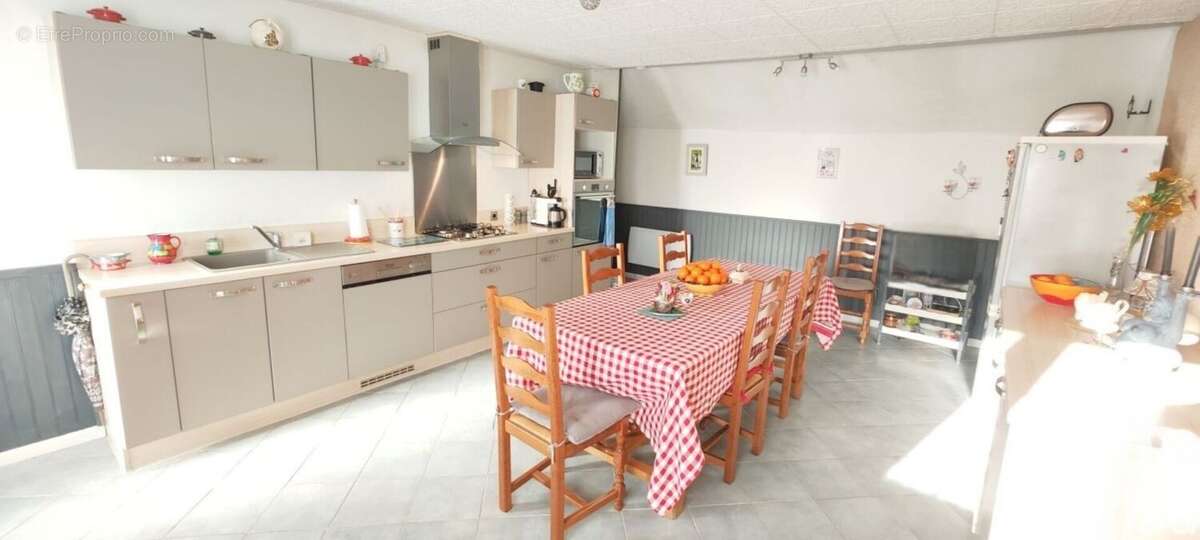 Photo 2 - Maison à MONTJAVOULT