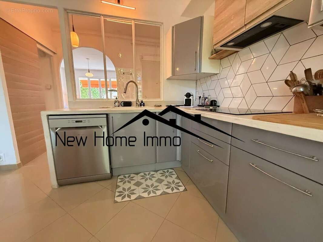 Appartement à MARSEILLE-8E