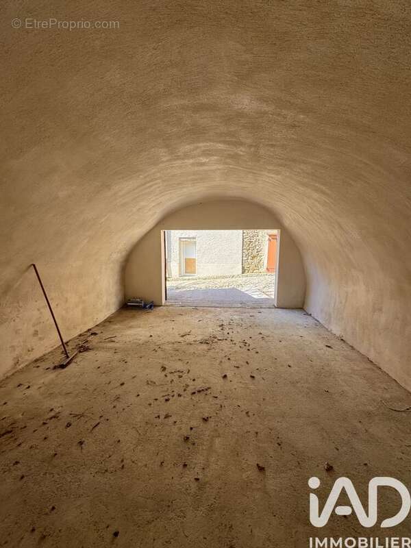 Appartement 23 m² à La Garde-Freinet  - photo 4