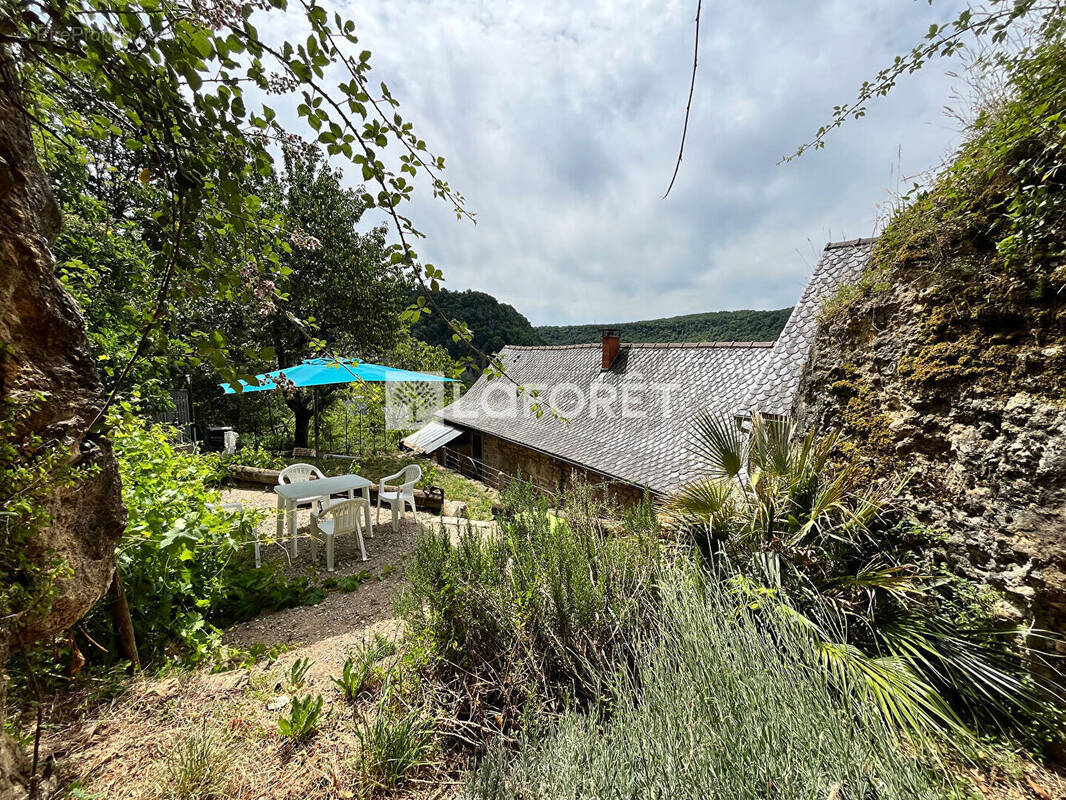 Maison à SALLES-LA-SOURCE