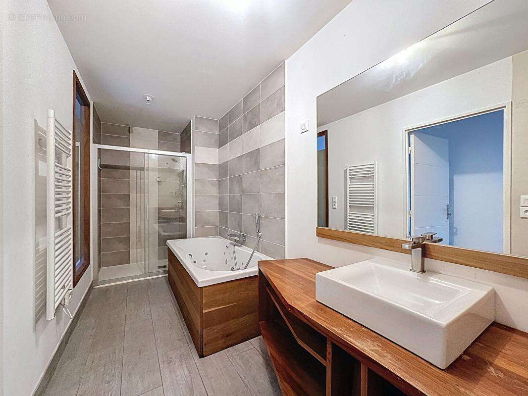 Appartement à FRANCHEVILLE