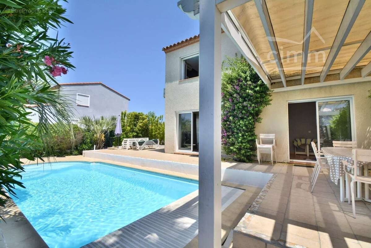 Maison à SAINT-CYPRIEN
