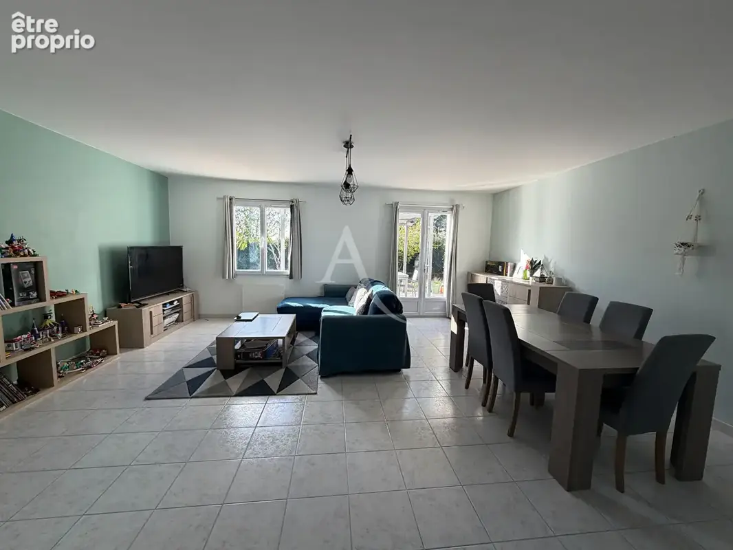 Maison plain pied à vendre à Aizenay à proximité des écoles - photo 5