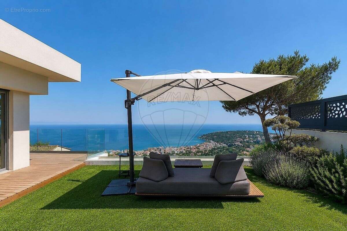 Maison à ROQUEBRUNE-CAP-MARTIN