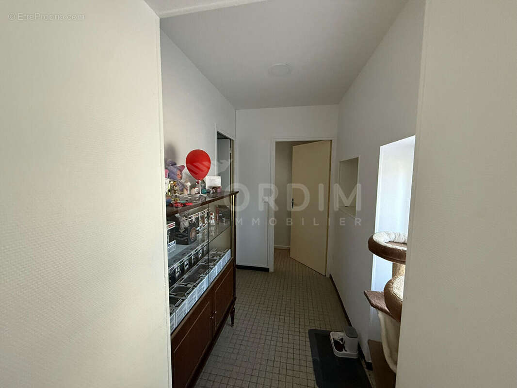 Investissement locatif à Sainpuits - photo 6