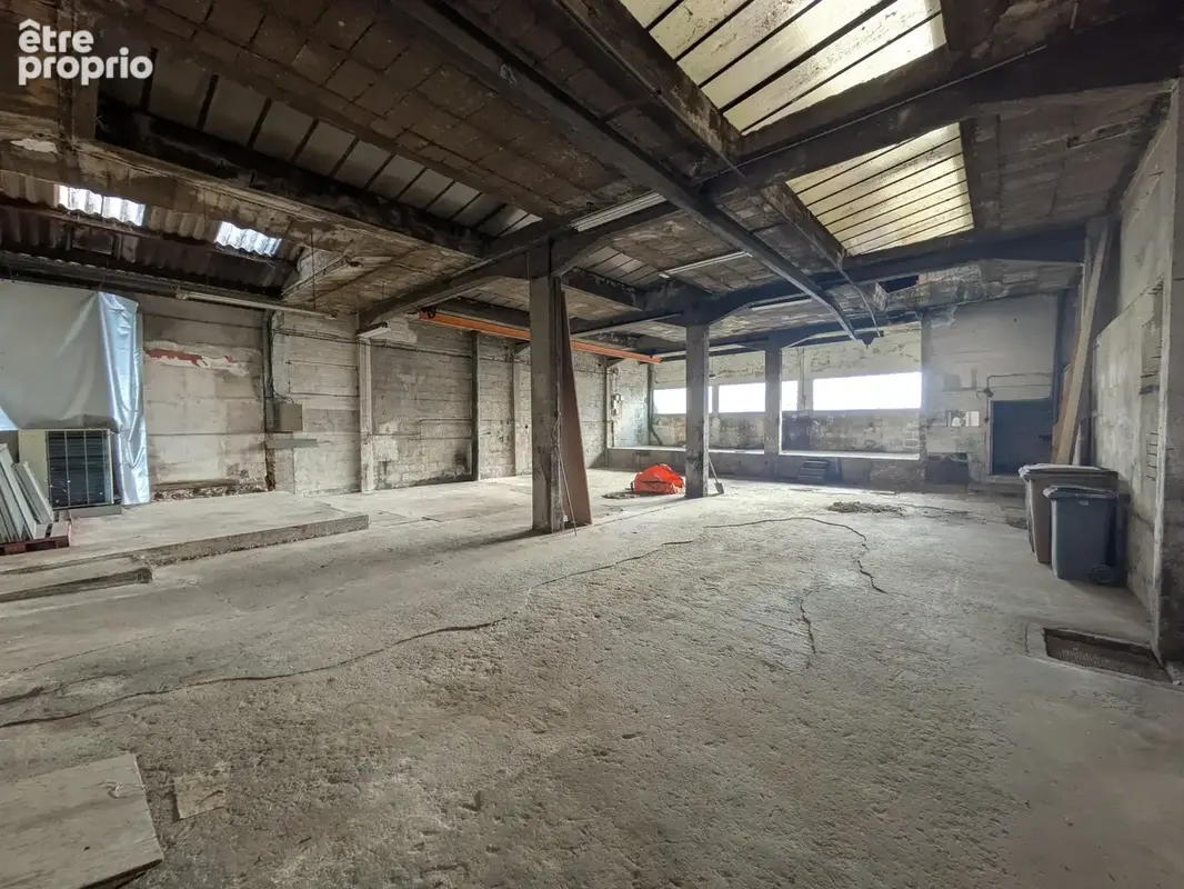 Local commercial Fougères 400 m2 - photo 8