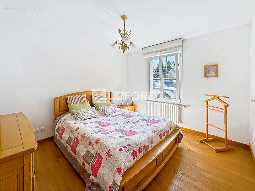 Plain-pied individuel - 3 chambres - 1 bureau - garage - 124m²  - Balinghem - photo 7