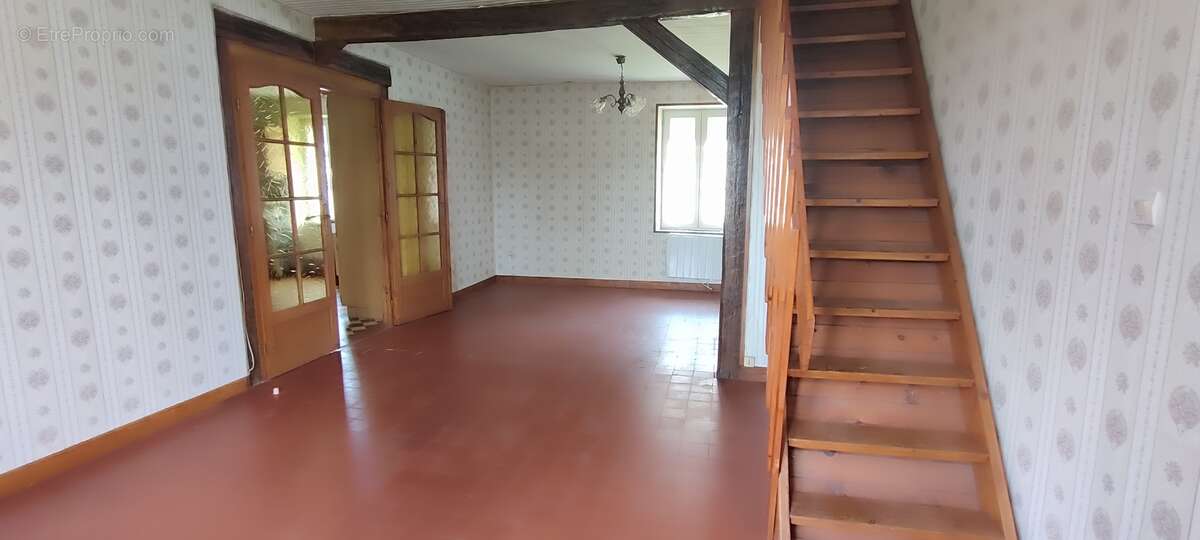 Maison à CREZANCAY-SUR-CHER