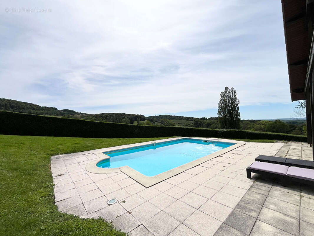 Maison à CHATILLON-LE-DUC