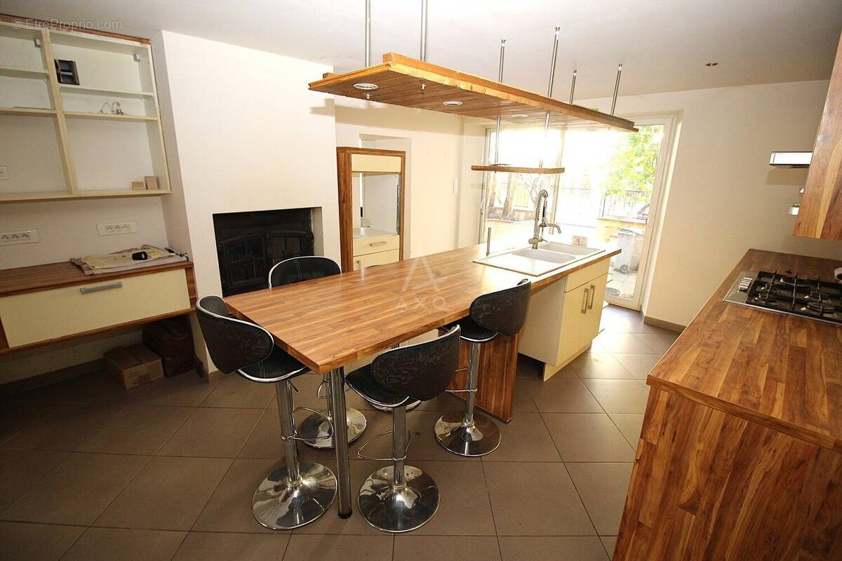 Maison à CASTELMAYRAN