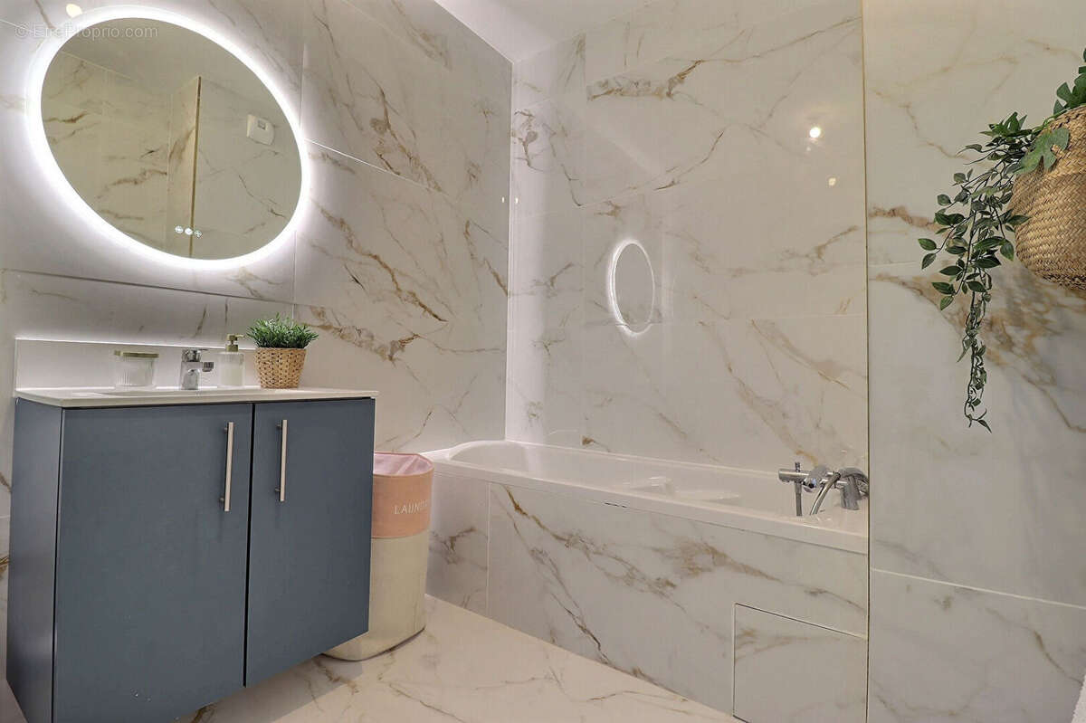 Appartement à COLOMBES