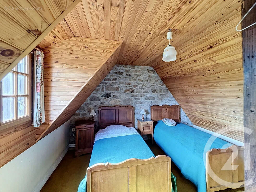 Maison 134 m² à Le Vieux-Marche  - photo 13