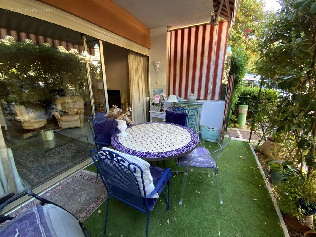 Appartement à ROQUEBRUNE-CAP-MARTIN