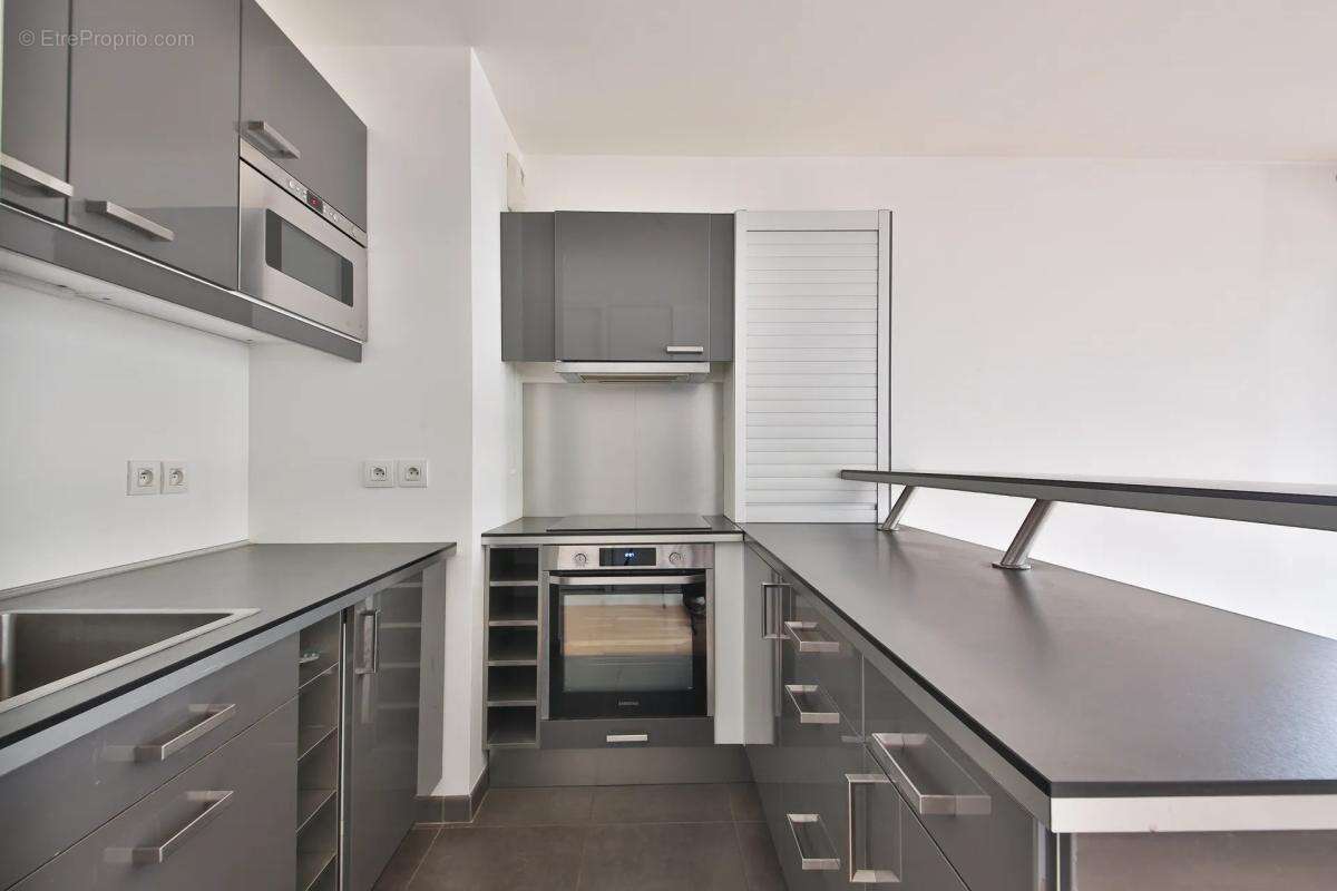 Appartement à ISSY-LES-MOULINEAUX