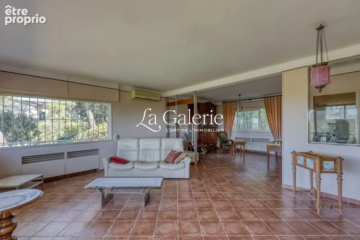 Maison 6 pièces 158 m² à vendre à Carqueiranne (83320) - photo 9