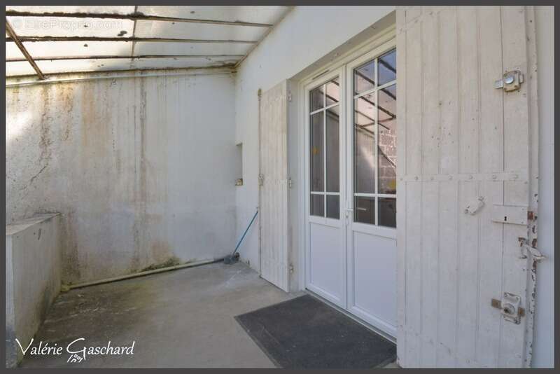 Maison à SAINT-SEURIN-SUR-L&#039;ISLE