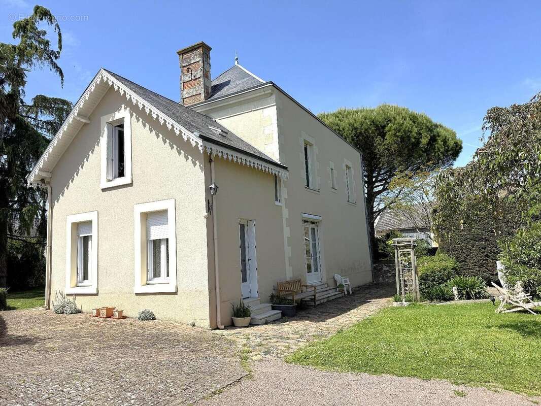   - Maison à OIRON