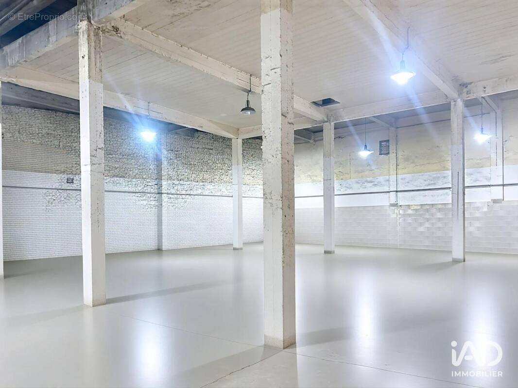 Photo 1 - Commerce à JUVISY-SUR-ORGE