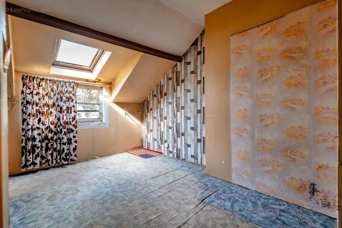 Dammarie-lès-lys – château soubiron – maison 105 m² à rénover – terrain 587 m² - photo 8