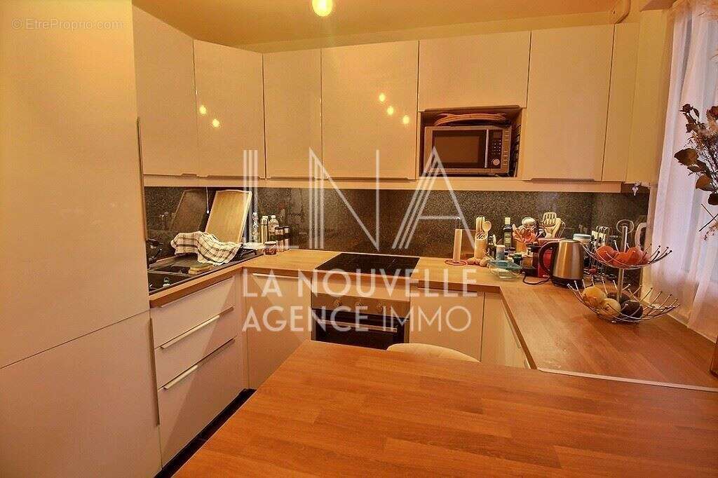 Appartement à LES LILAS