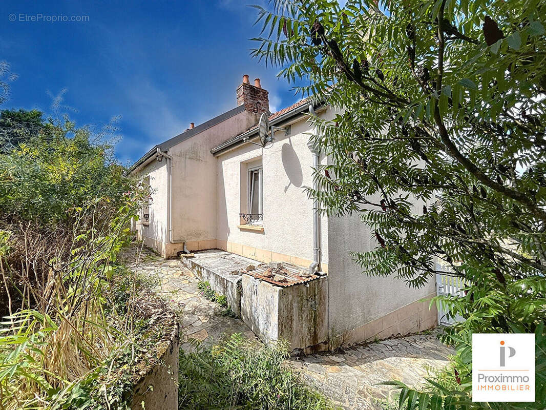 Maison à MESSAC