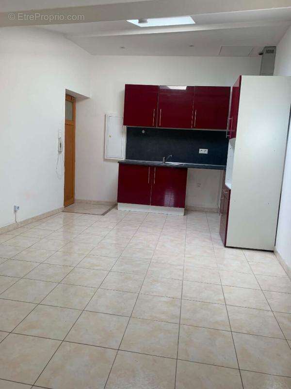 Appartement à TOURVES