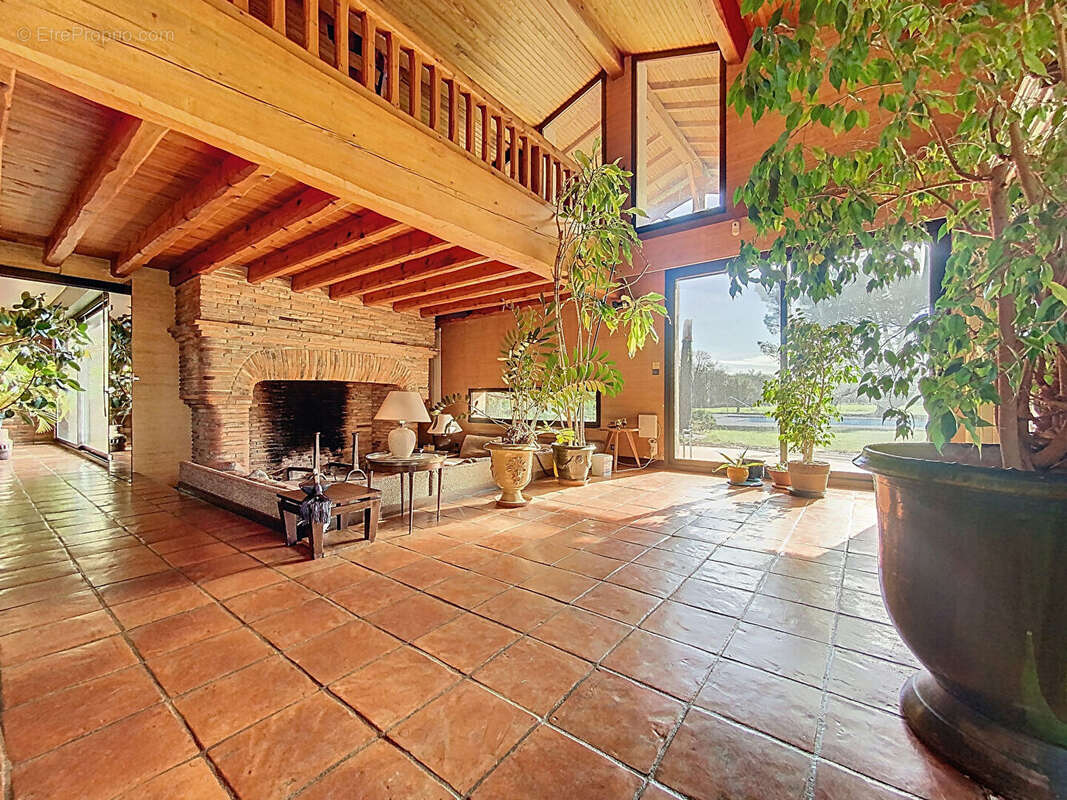 Maison à MONDONVILLE