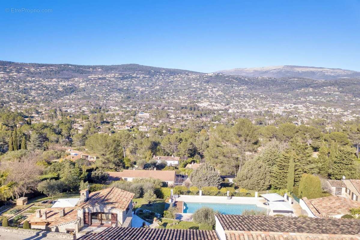 Maison à PEYMEINADE