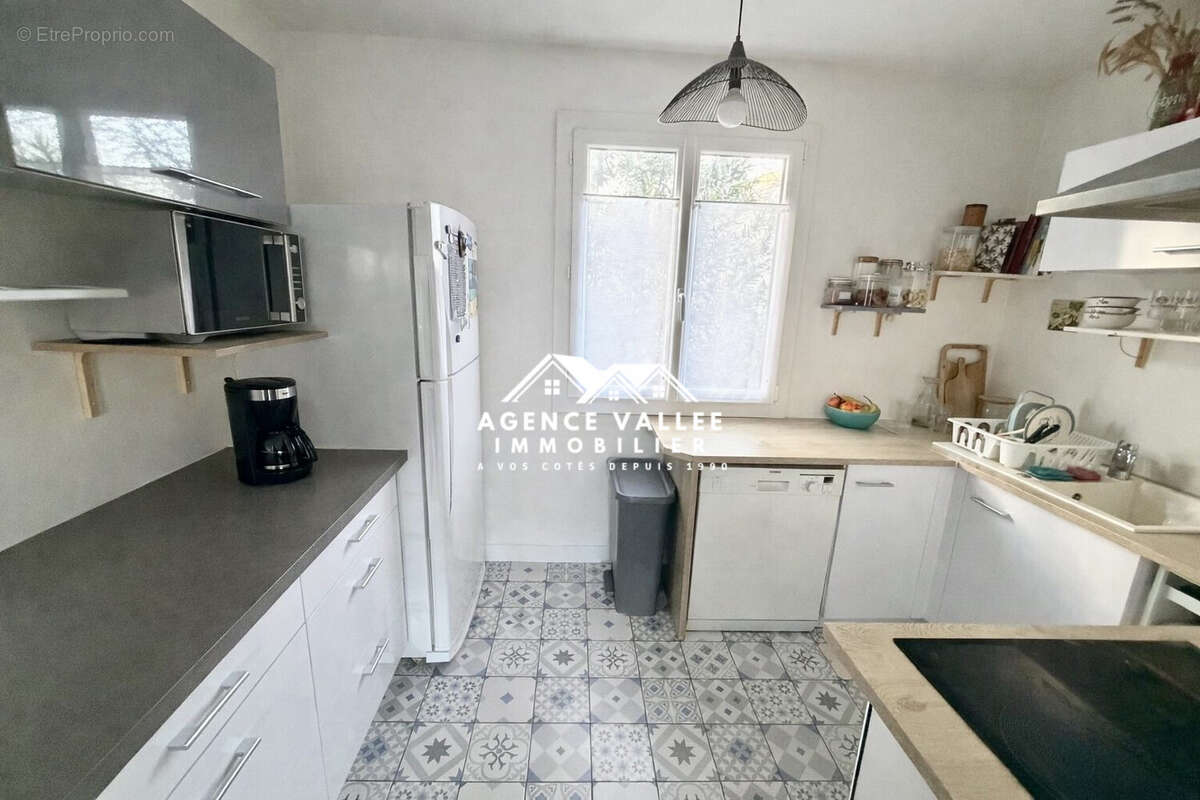 Maison à SAINT-PIERRE-DU-PERRAY