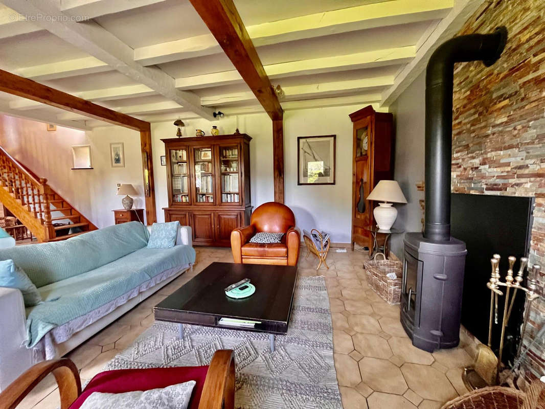 Maison à TREVOU-TREGUIGNEC