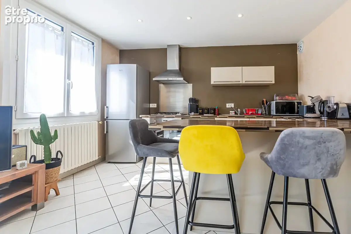 Agence immobiliere laforet - "genièvre" - annecy - appartement t3 de 55.16m² - balcon - grande cave 12m² - grenier 16m² - dpe c  - photo 3