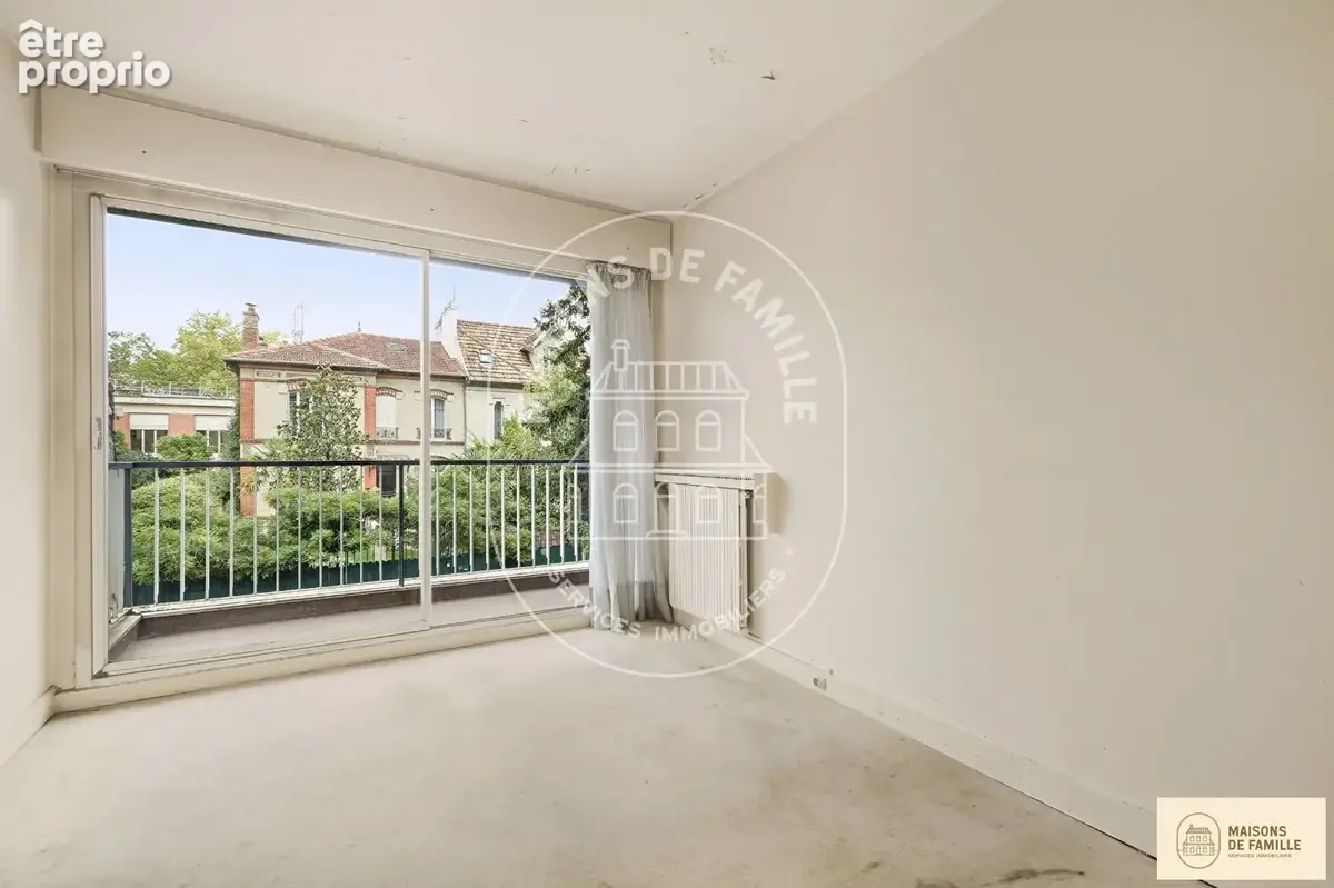 LE VESINET Centre ville - Appartement 5 pièces de 83,82 m² - photo 8