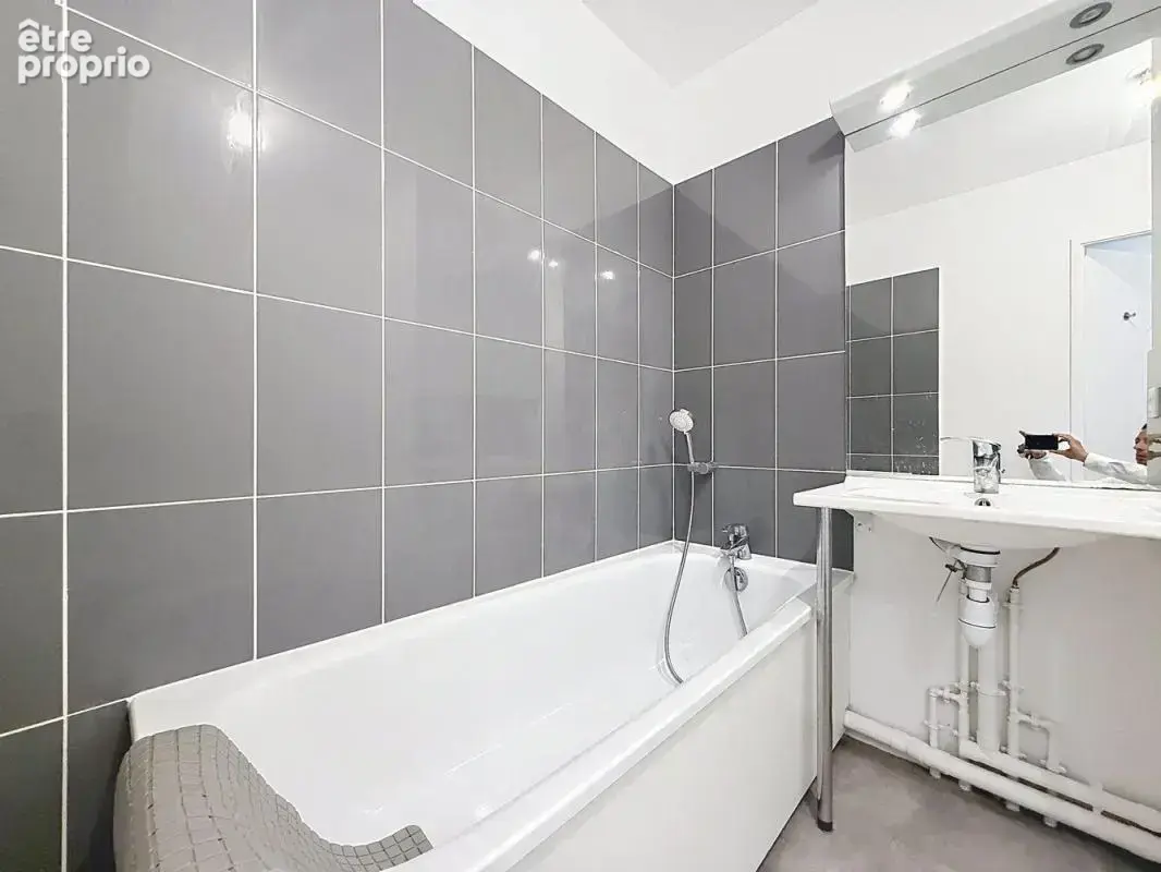 3 pièces de 60,5m² dans immeuble récent avec balcon et parking - photo 6