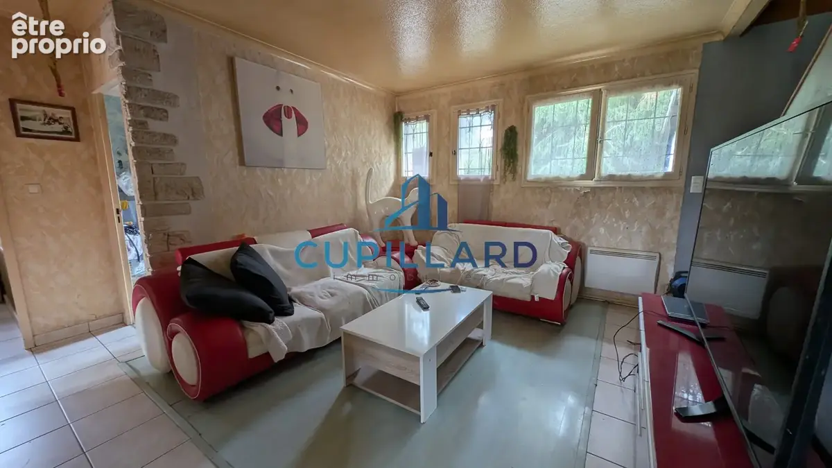 Villa semi-enterrée avec joli terrain arboré - photo 16