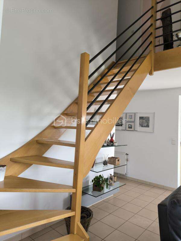 Maison à LA CAPELLE-LES-BOULOGNE