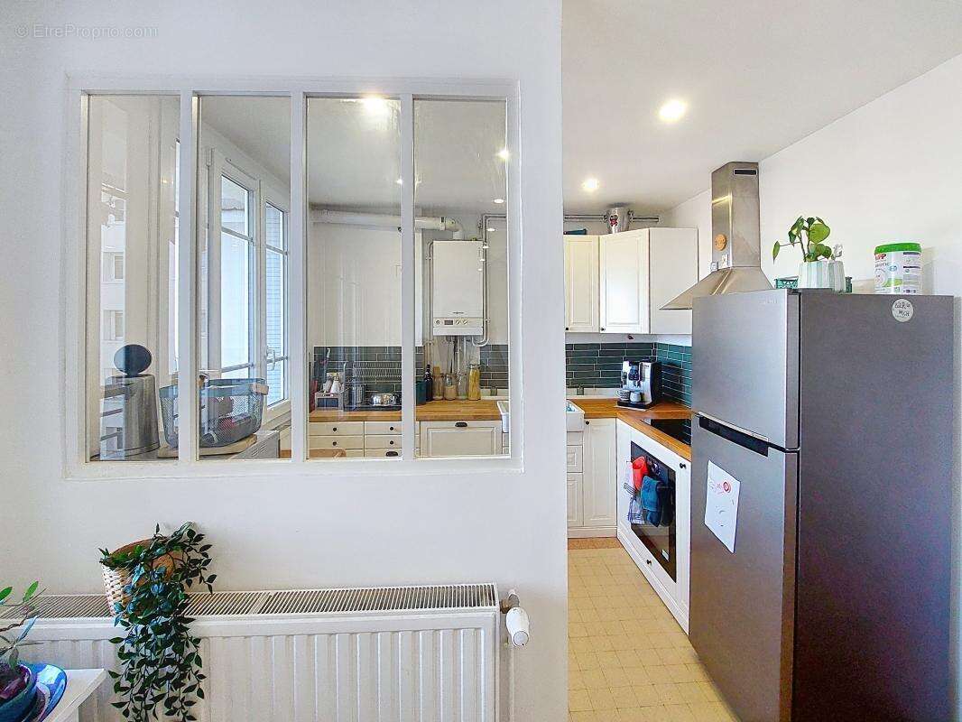 Appartement à LYON-8E