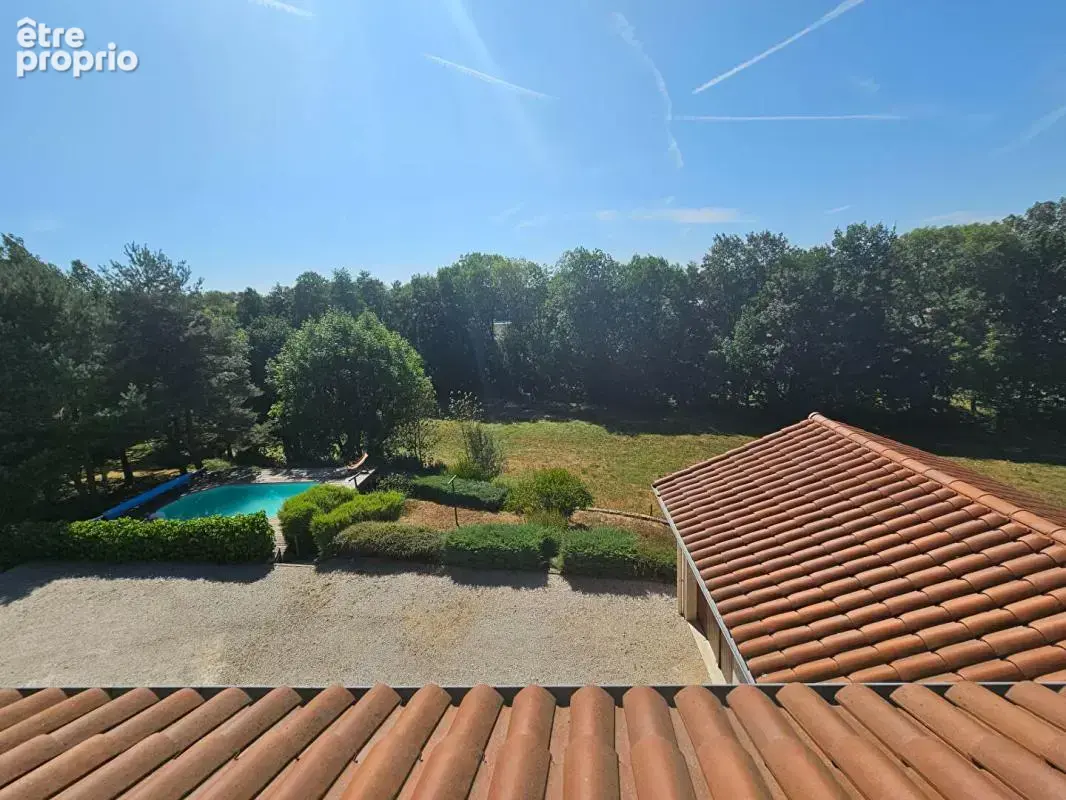 Monistrol-sur-Loire 43120 Maison d'architecte 141m² habitables 4 chambres sur parc arboré de 2030m² - photo 10