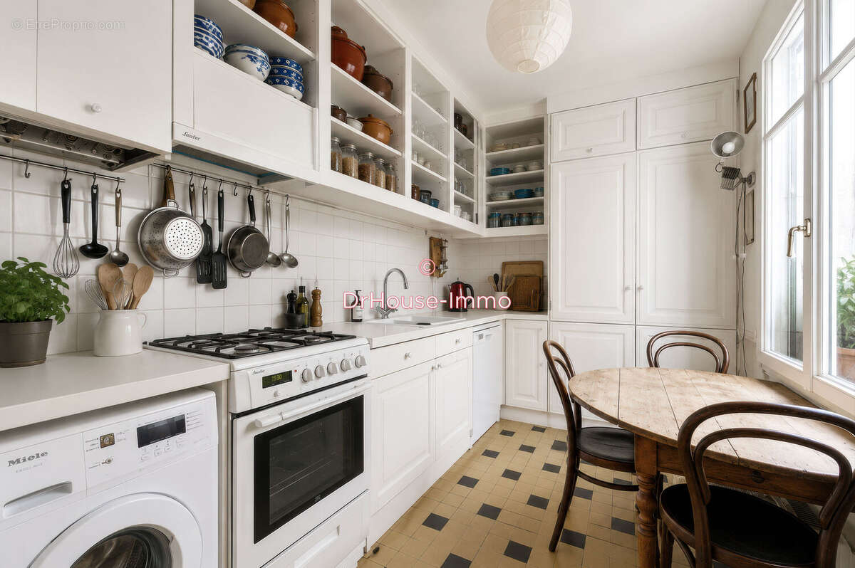 Maison à PARIS-19E