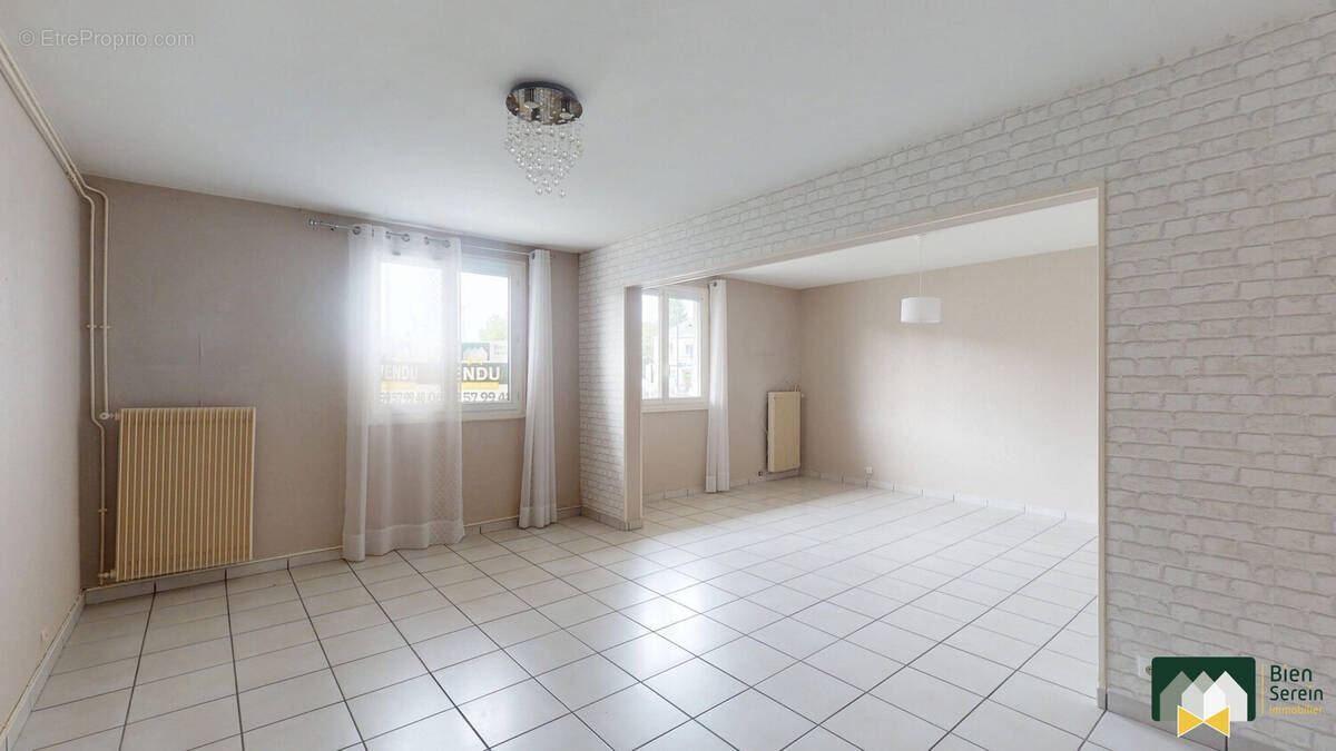 Appartement à LUCE