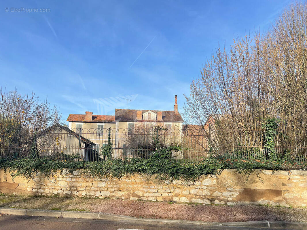 Maison à CHABLIS